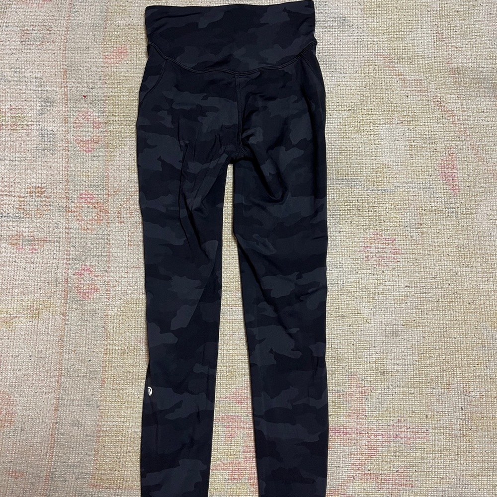 Lululemon WunderTrain High Rise legging 28”
